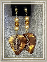 Load image into Gallery viewer, Earrings-guitar pick